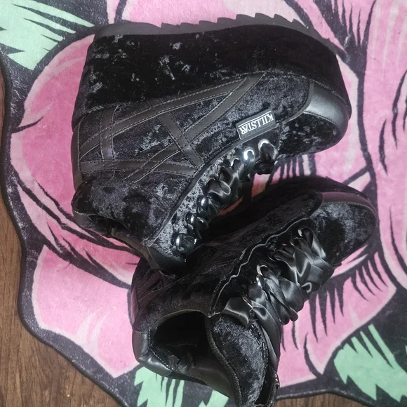 Killstar: Malice Platform Trainer [Velvet], Women's Sz 7 (runs big), Like New - Picture 11 of 13